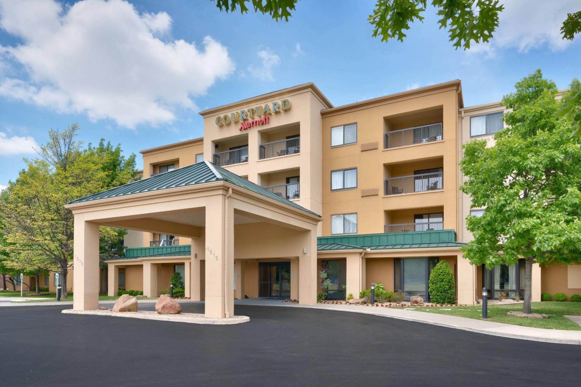 Courtyard By Marriott Oklahoma City Northwest Exterior photo