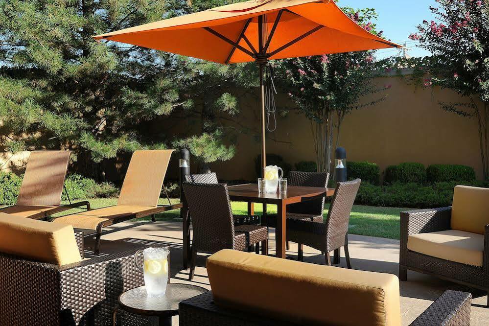 Courtyard By Marriott Oklahoma City Northwest Exterior photo