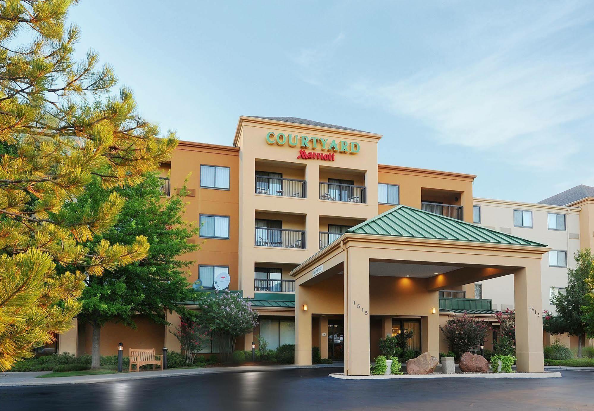 Courtyard By Marriott Oklahoma City Northwest Exterior photo