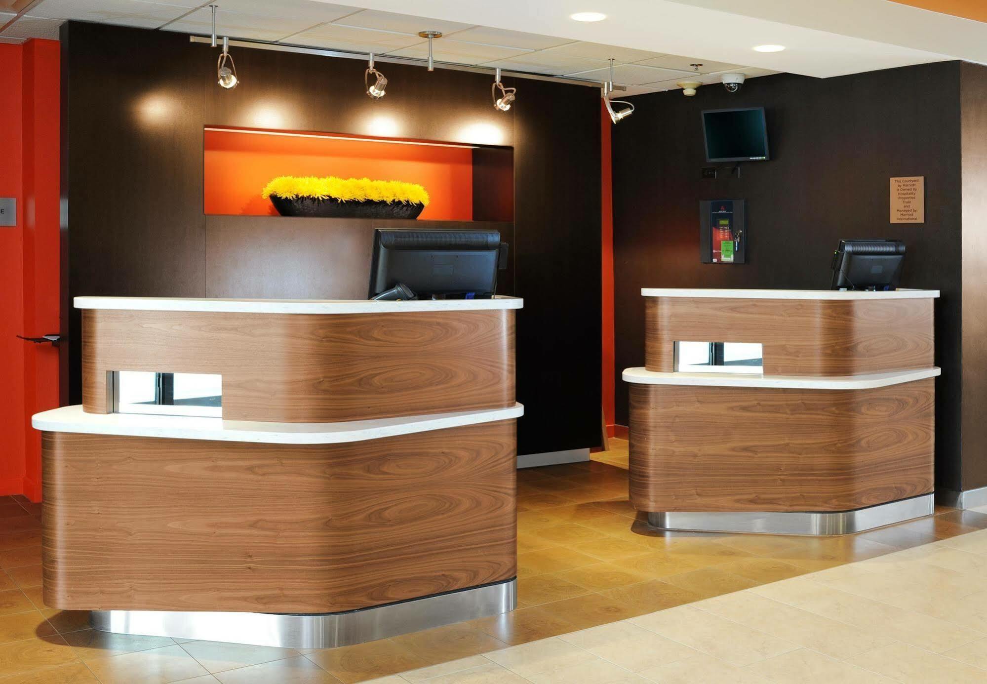 Courtyard By Marriott Oklahoma City Northwest Exterior photo
