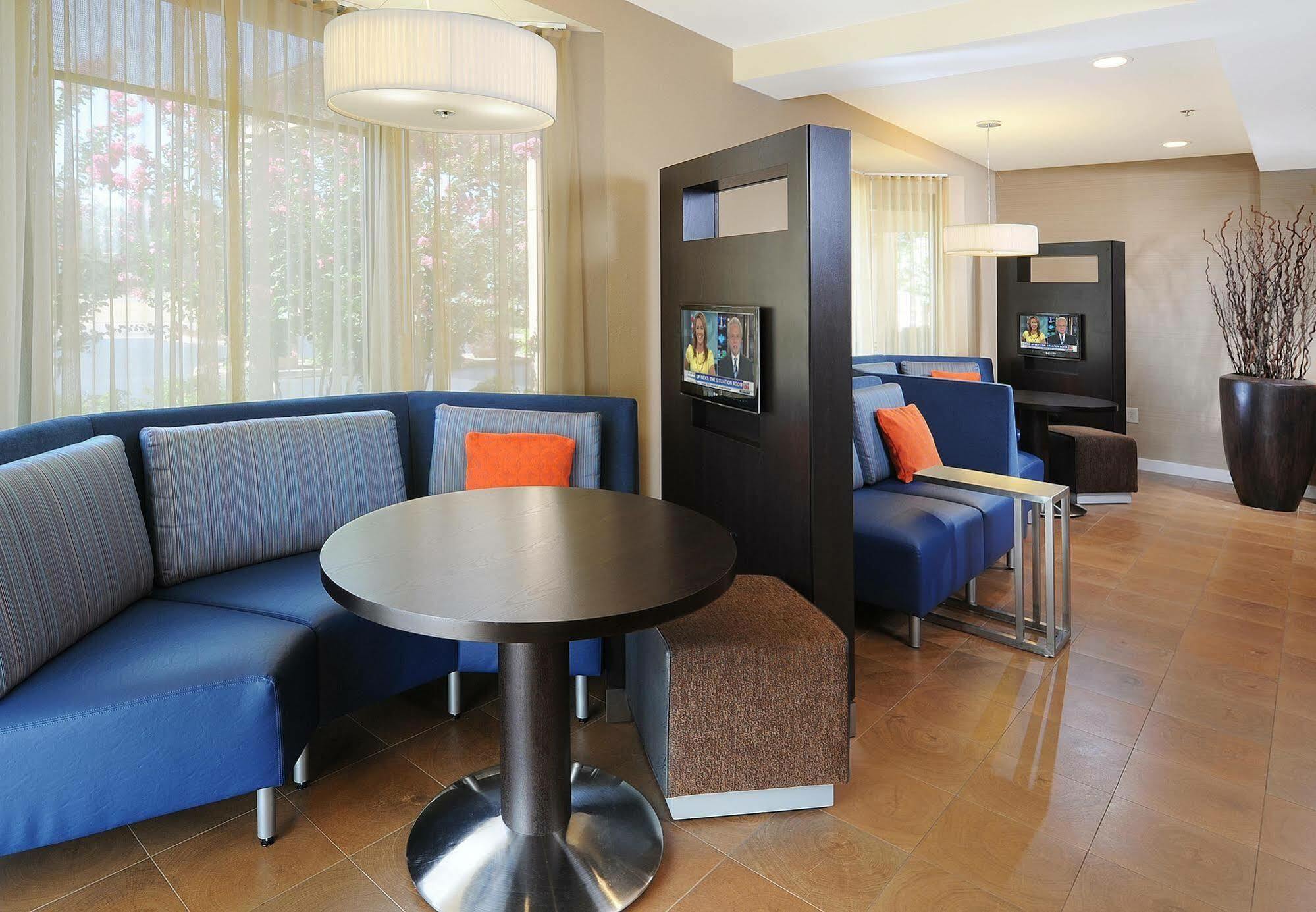 Courtyard By Marriott Oklahoma City Northwest Exterior photo
